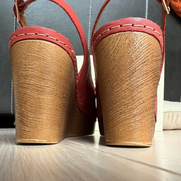 Women's Leather Red Peep Toe Shoes Lasocki wedges platforms size 7.5 - Picture 3 of 10